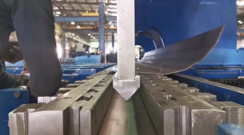 के बारे में नवीनतम कंपनी समाचार Double Taper Rate Conical Pole/Octagonal Pole Tooling For Press Brake Machine