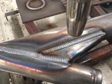 एक्रिलिक क्रिस्टल रोबोट वेल्डिंग सिस्टम, रोबोट लेजर काटना वेल्डिंग उपकरण