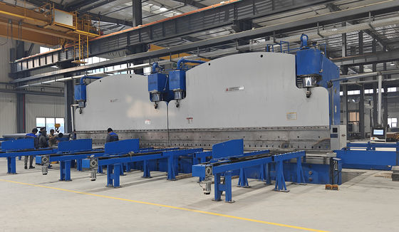 650T 6000 मिमी टैंडम हाइड्रोलिक शीट मेटल प्रेस ब्रेक लाइट पोल निर्माण