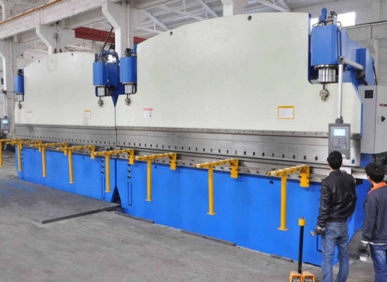320T 6000 मिमी सीएनसी हाइड्रोलिक प्रेस ब्रेक