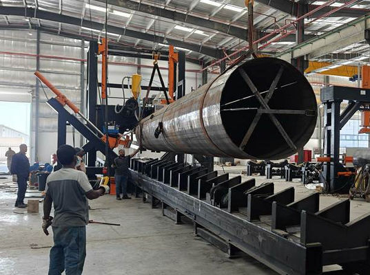 HM1600/12000 उच्च मस्तूल / मोनो पोल / संचार पोल के लिए बंद वेल्डिंग मशीन