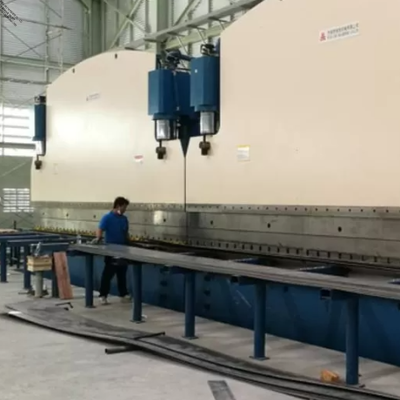 लंबे पतले और अष्टकोणीय लाइट पोल उत्पादन के लिए हेवी ड्यूटी 2×650 टन 7M सीएनसी टेंडेम प्रेस ब्रेक