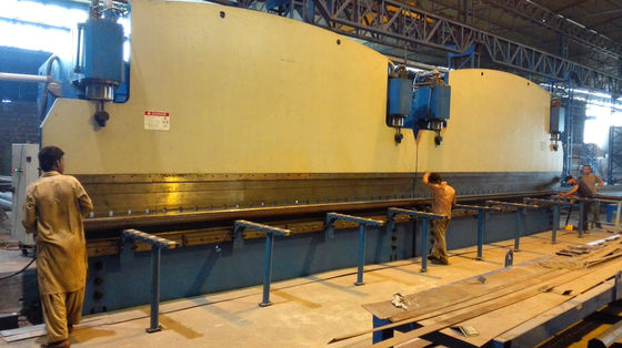 प्रकाश पोल उत्पादन लाइन के लिए डबल लिंक सीएनसी हाइड्रोलिक प्लेट झुकने मशीन