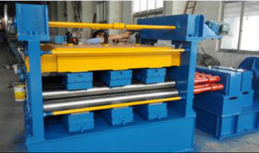 पेशेवर 6X1600 प्रकाश पोल प्लेट slitting मशीन / काटने की मशीन