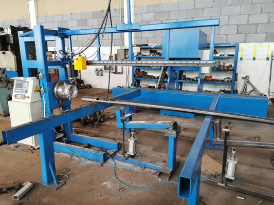 Good price सीएनसी लाइट पोल दरवाजा काटने की मशीन, अधिकतम व्यास 350mm, अधिकतम काटने की लंबाई 2000mm ऑनलाइन