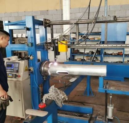 120 मिमी 260 मिमी लाइट पोल वेल्डिंग मशीन शंक्वाकार कंक्रीट पोल बनाना