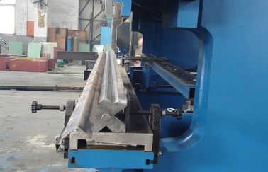 2-WE67K-300/6000 DA53T नियंत्रण के साथ सीएनसी प्रेस ब्रेक मशीन