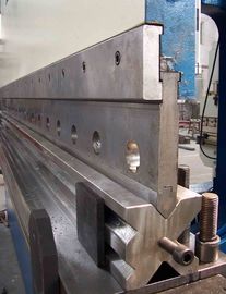 कस्टम शीट झुका मशीन नियंत्रण कक्ष कैबिनेट के लिए प्रेस ब्रेक टूलींग