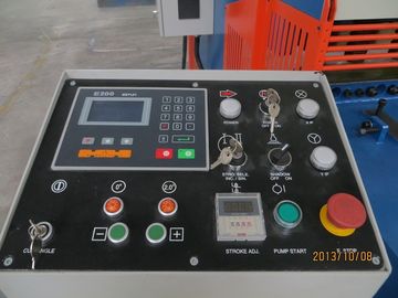 Good price नेकां E200 नियंत्रण हाइड्रोलिक बाल काटना मशीन, गिलोटिन कतरनी ऑनलाइन